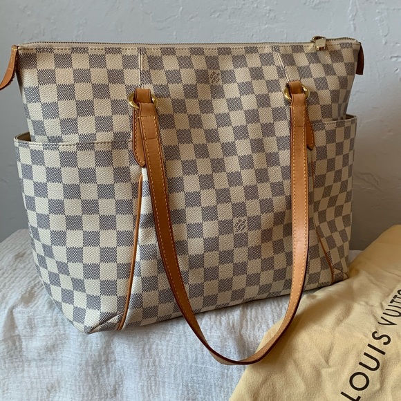 Louis Vuitton Handbags - Louis Vuitton Damier mm.